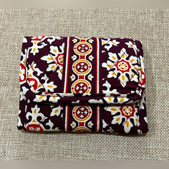 Vera Bradley Small Trifold Wallet - Picture 1 of 8